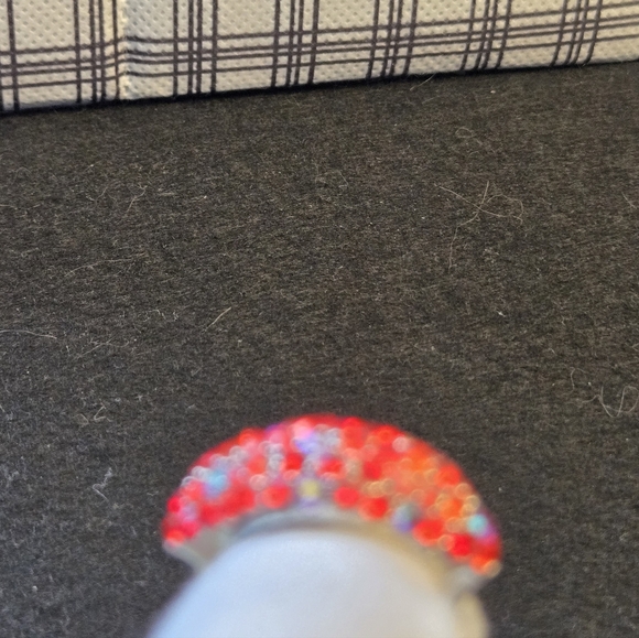 Red Rhinestone Lip Ring - Picture 4 of 12